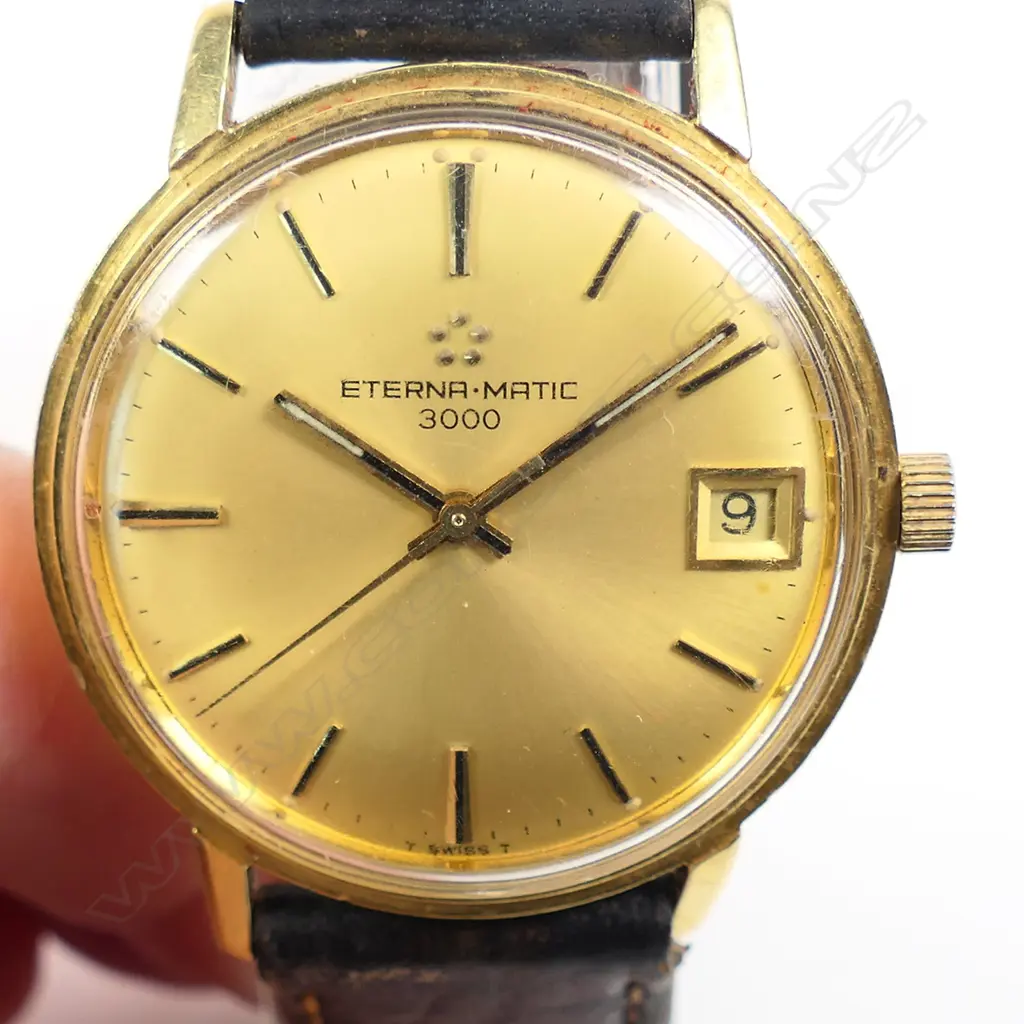 A 1970's gent's 18ct gold Eterna-matic wristwatch, Image 1++