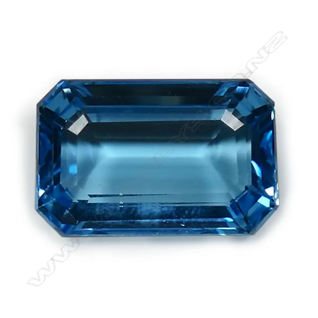 A 19.83ct blue topaz gemstone, Image 1++