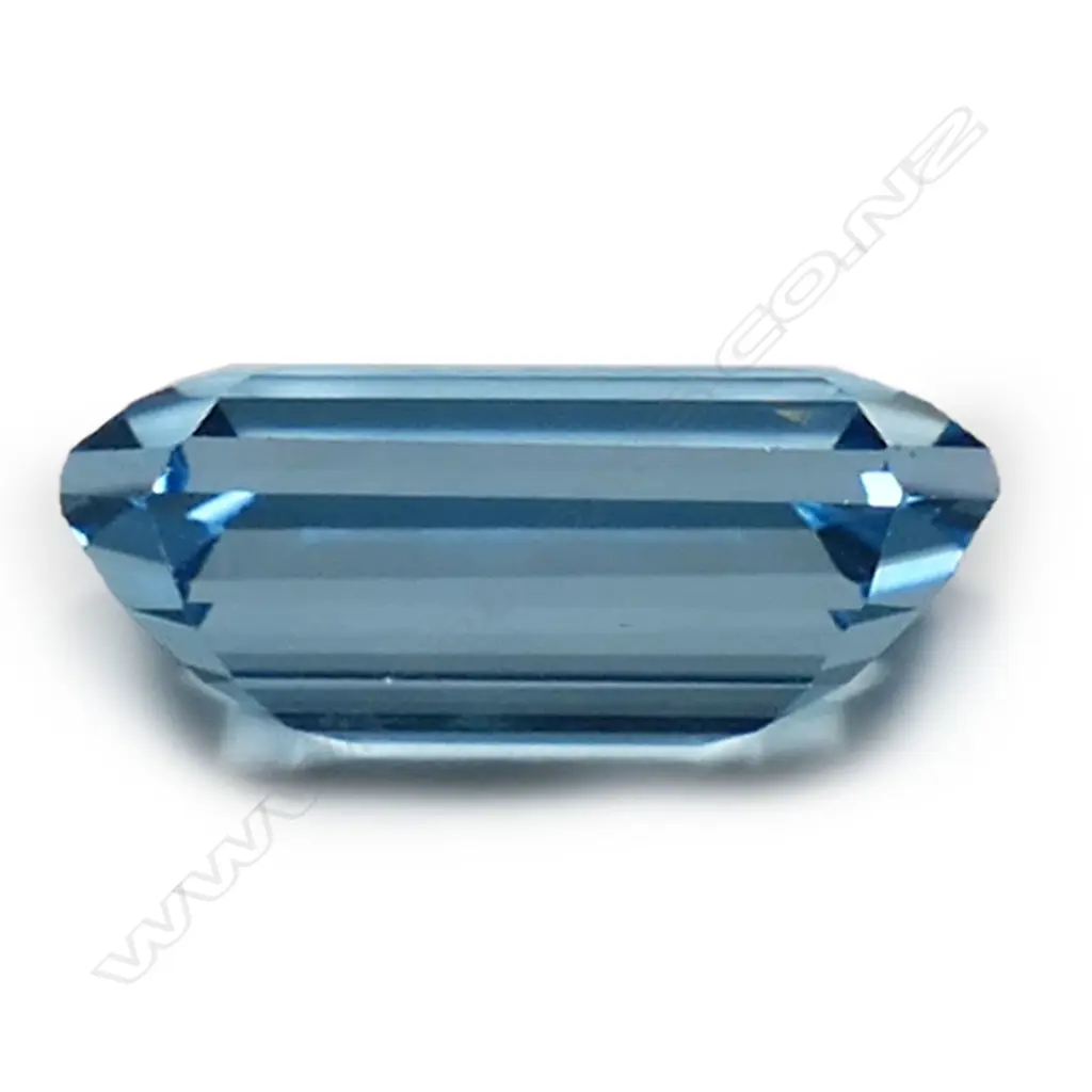 A 19.83ct blue topaz gemstone, Image 1++