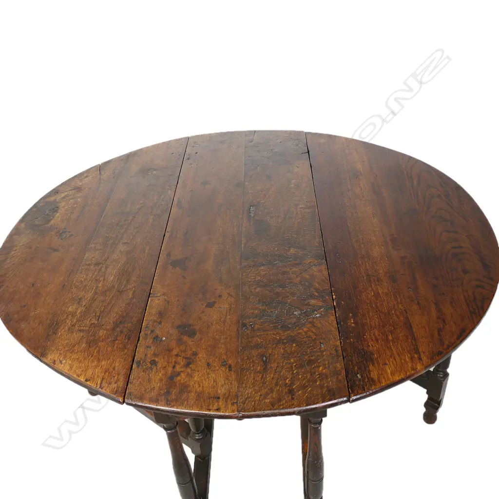 A Georgian oak gateleg table, Image 1++