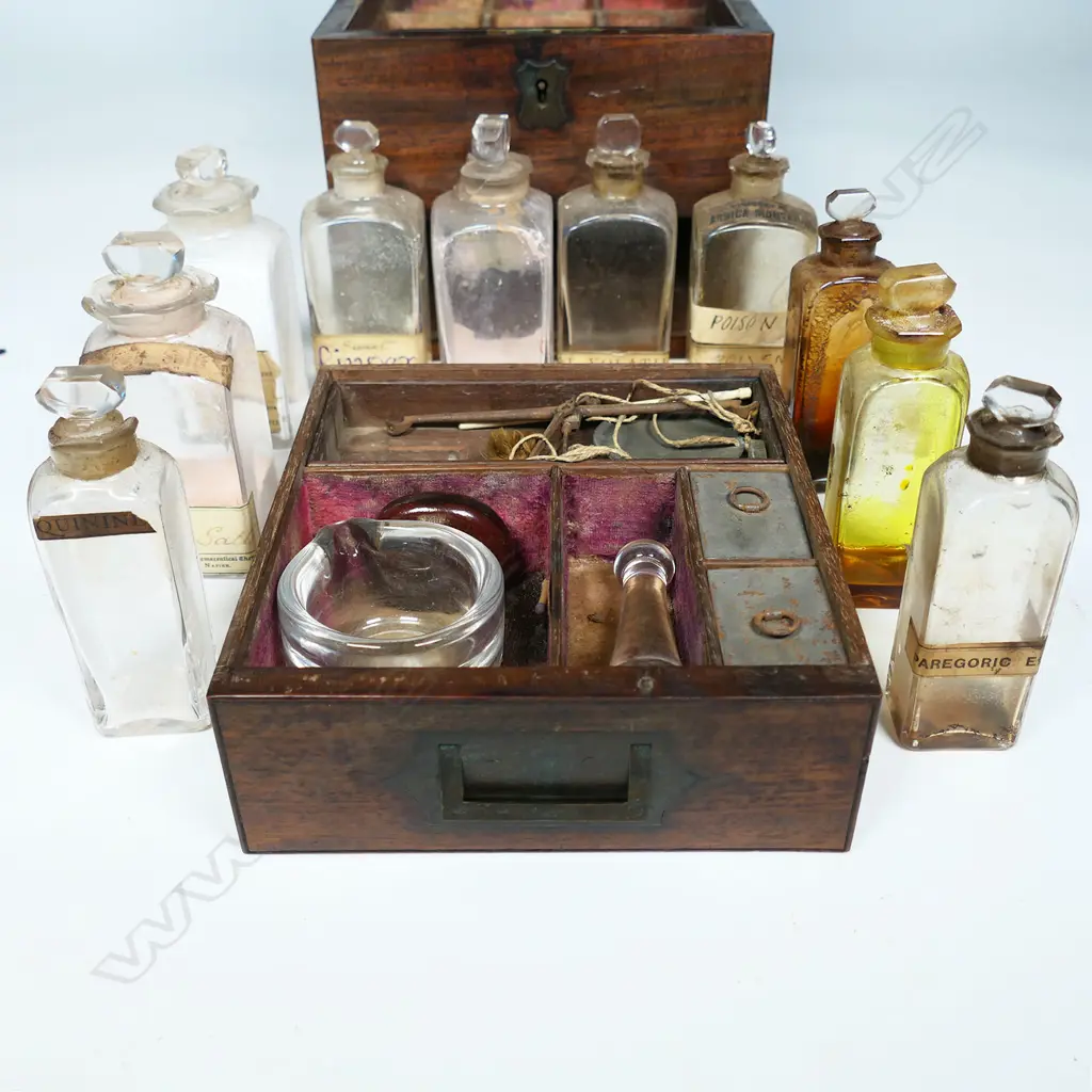 A Victorian mahogany apothecary chest, Image 1++