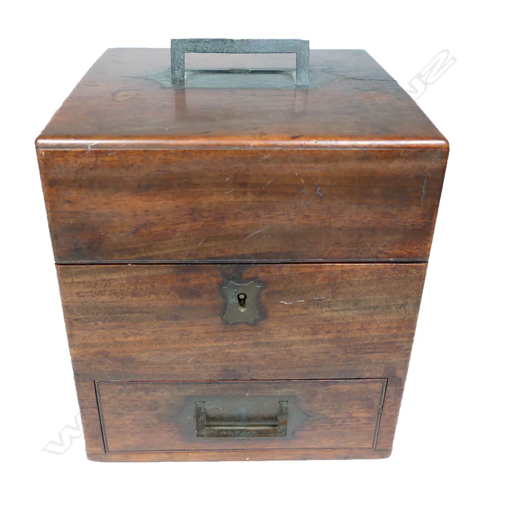 A Victorian mahogany apothecary chest, Image 1++