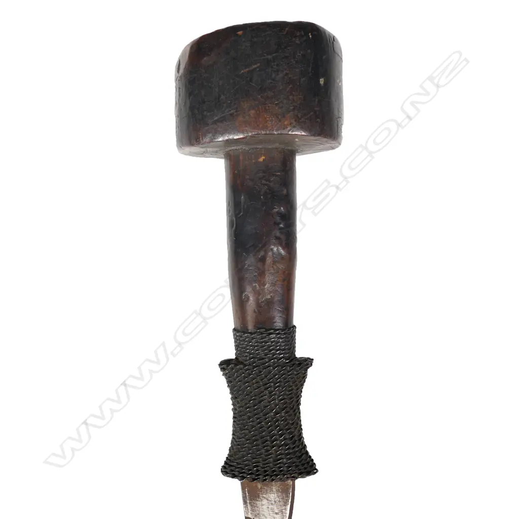 A traditional African D.R.C Mangbetu sickle sword, Image 1++