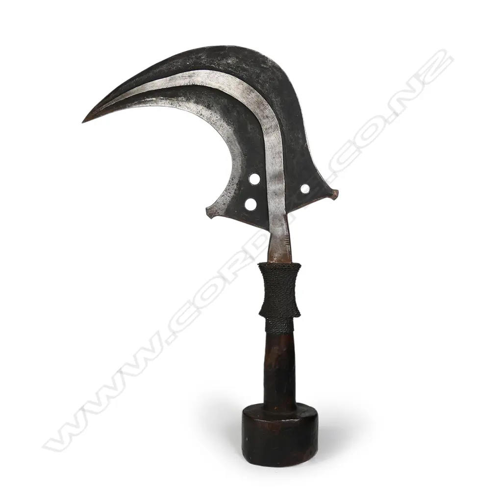 A traditional African D.R.C Mangbetu sickle sword, Image 1++