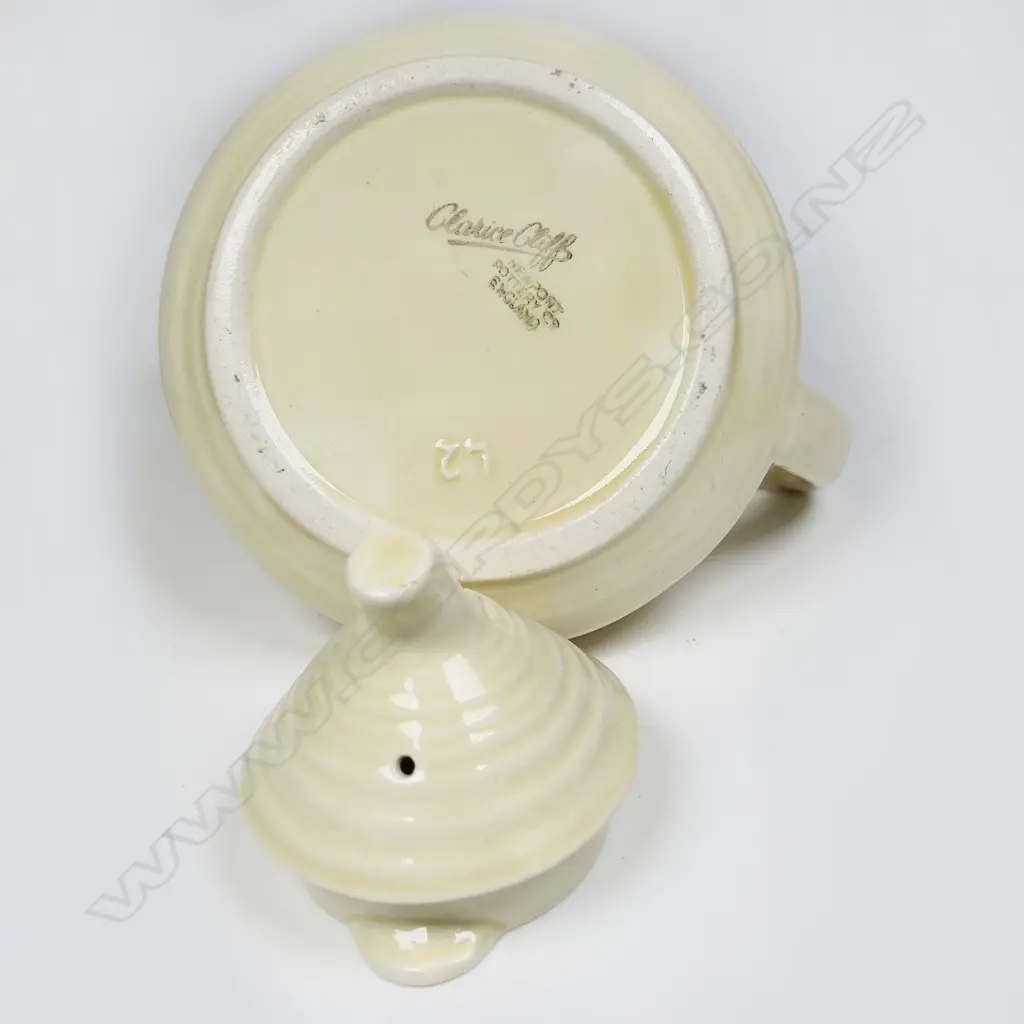 A rare 1930s Clarice Cliff Lynton shape bachelor's undecorated teapot, Image 1++