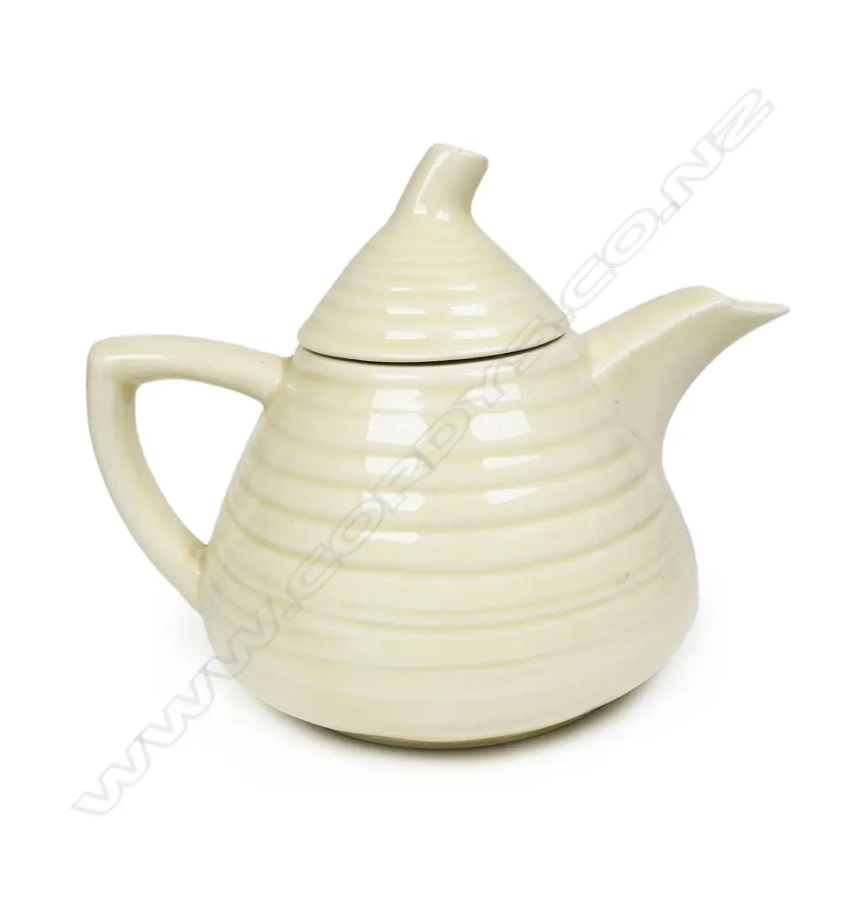 A rare 1930s Clarice Cliff Lynton shape bachelor's undecorated teapot, Image 1++