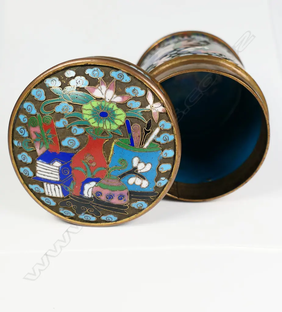 Late Meiji period lidded cloisonne caddy jar, Image 1++