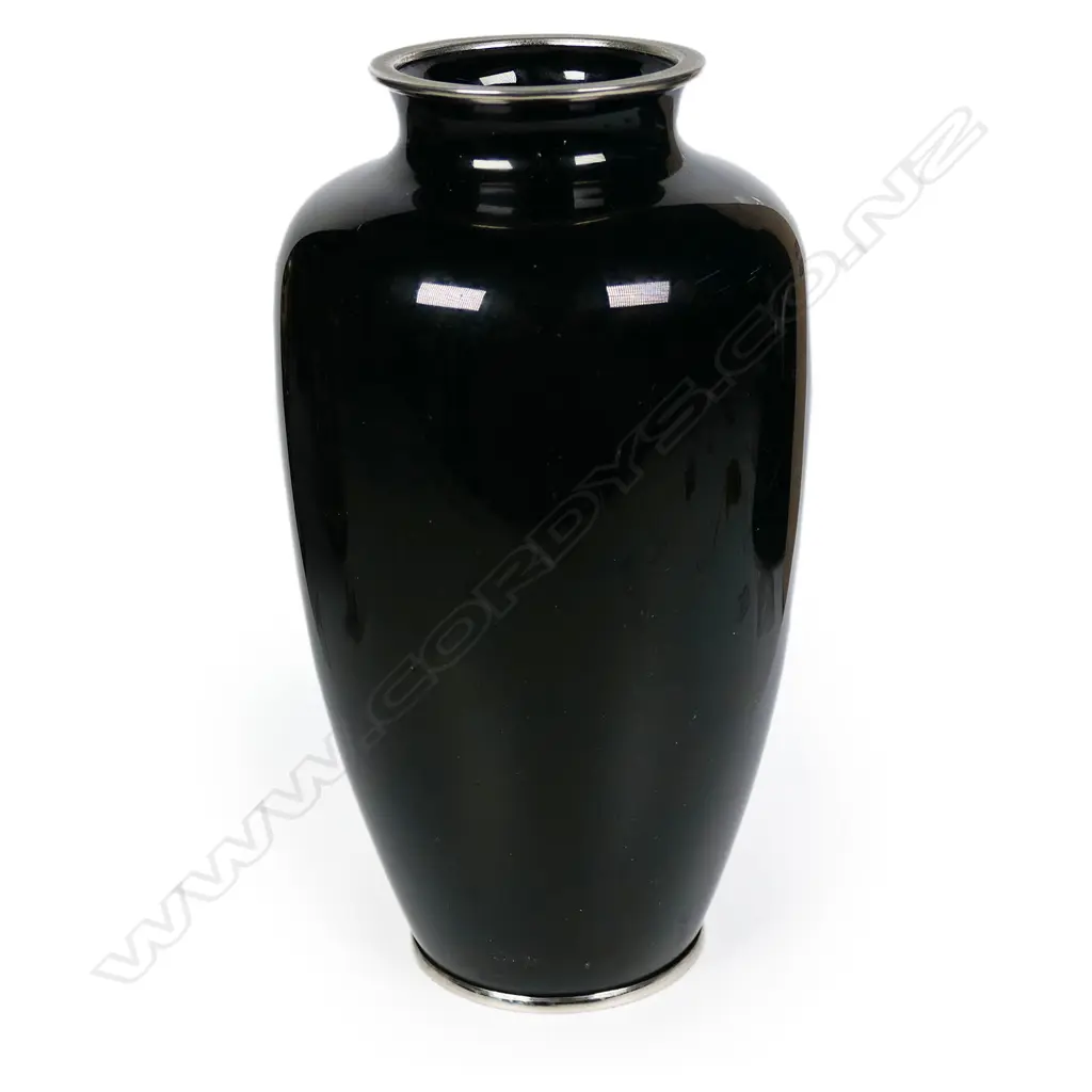 A fine Japanese Taisho period cloisonne vase c.1920, Image 1++