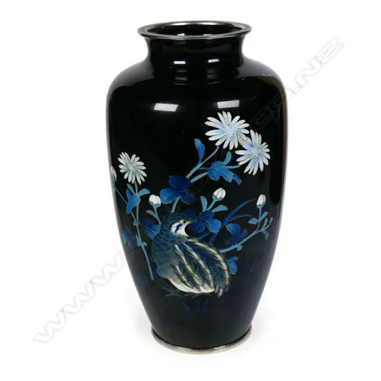 A fine Japanese Taisho period cloisonne vase c.1920,