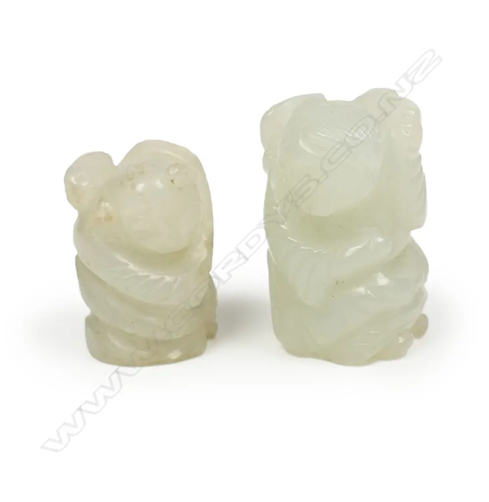 Two old Chinese jade figured small pieces, Image 1++