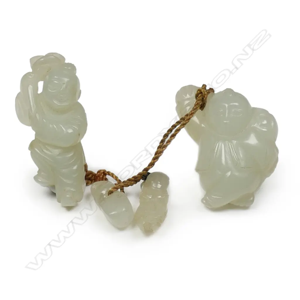 Four old Chinese pale jade small pendant/handling pieces, Image 1++