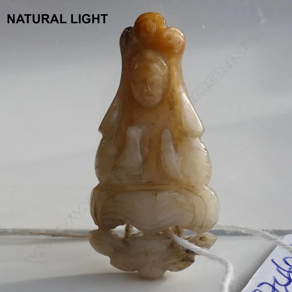 An old Chinese jade Guanyin pendant/handling piece, Image 1++