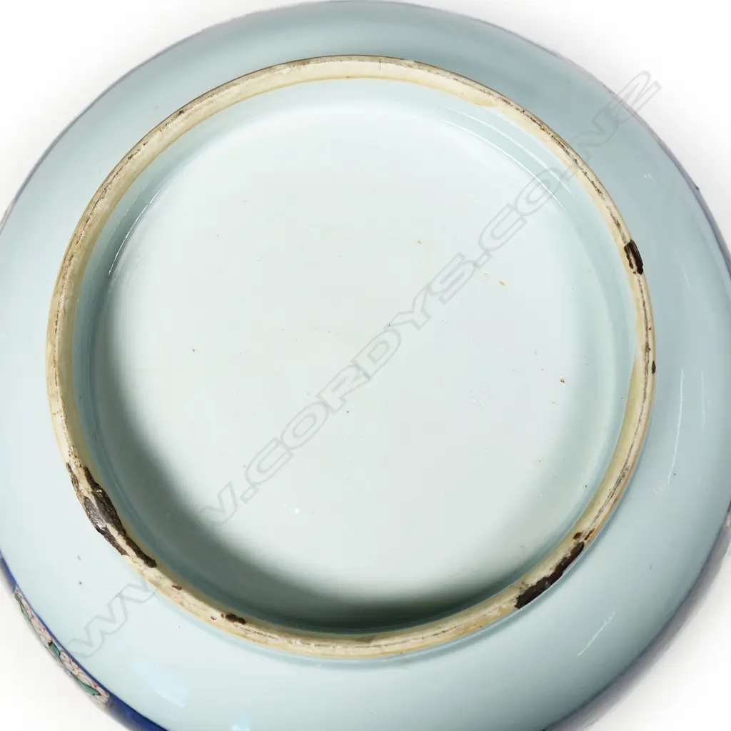 An 18thC Chinese export porcelain punch bowl, Image 1++