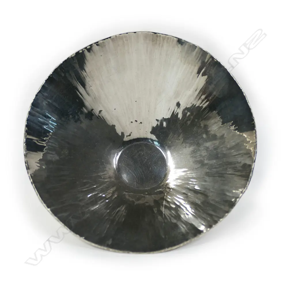Nicola Roake (Christchurch New Zealand) handcrafted silver bowl, Image 1++