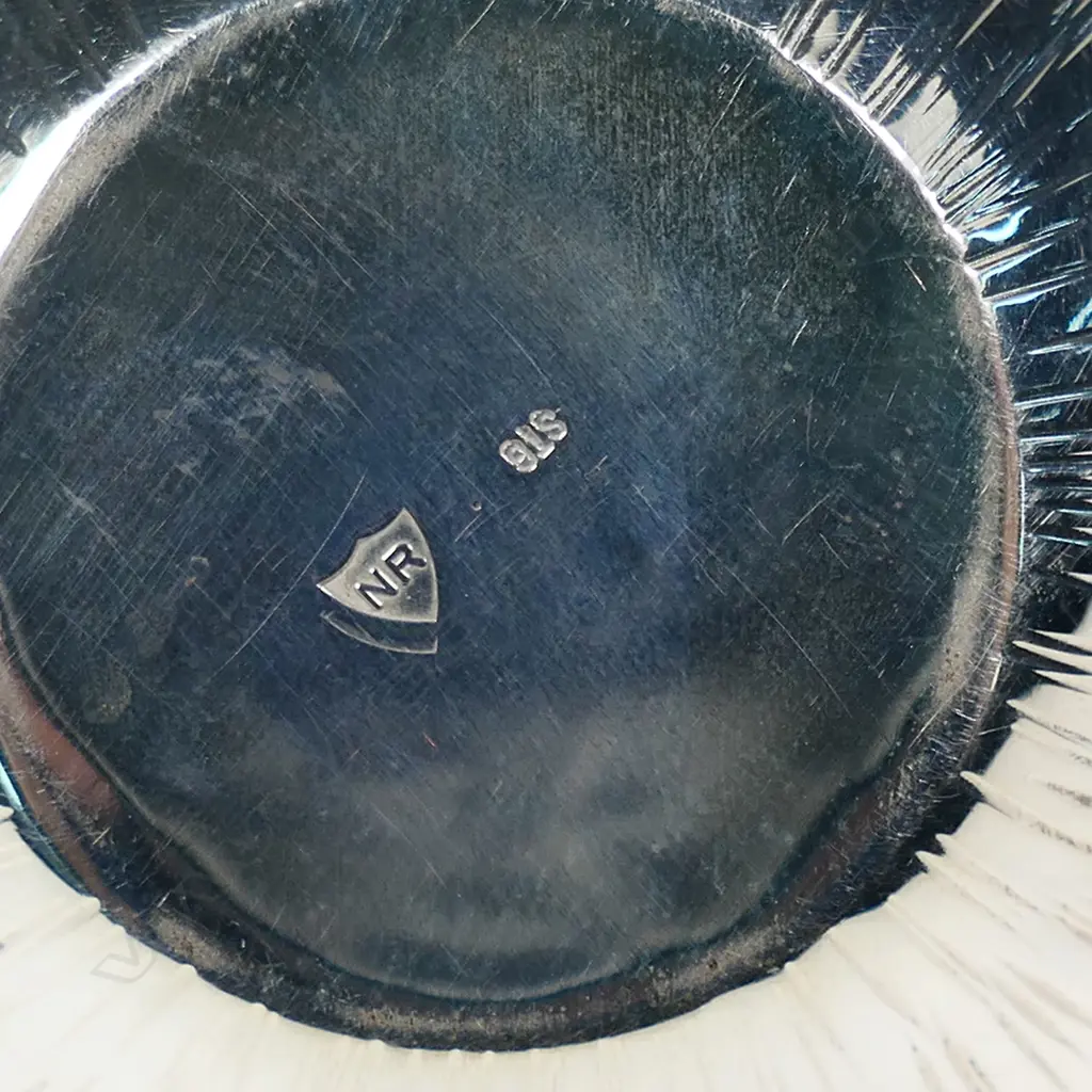 Nicola Roake (Christchurch New Zealand) handcrafted silver bowl, Image 1++