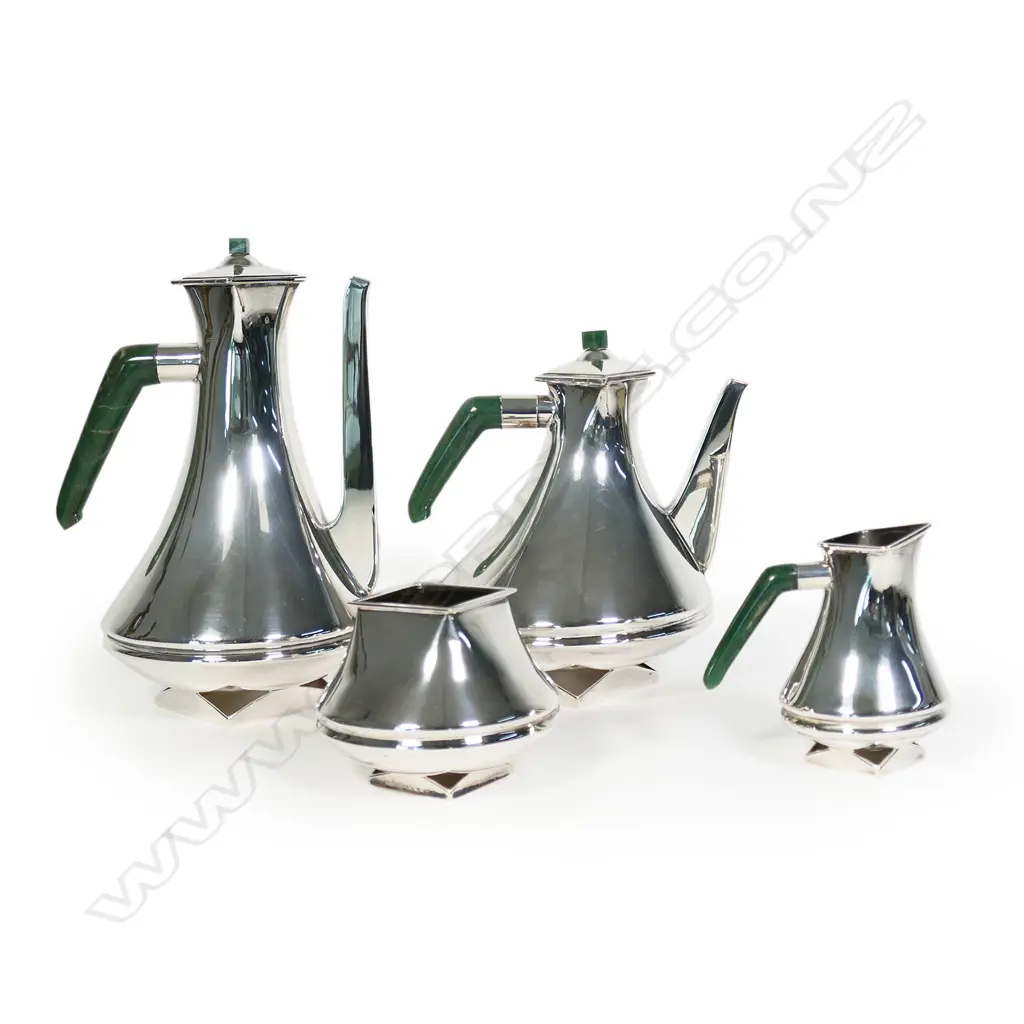 A stylish contemporary Ravissant silver five piece tea and coffee service, Image 1++