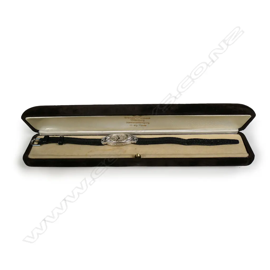 A ladies 18ct white gold and diamond Art Deco Cyma wrist watch, Image 1++