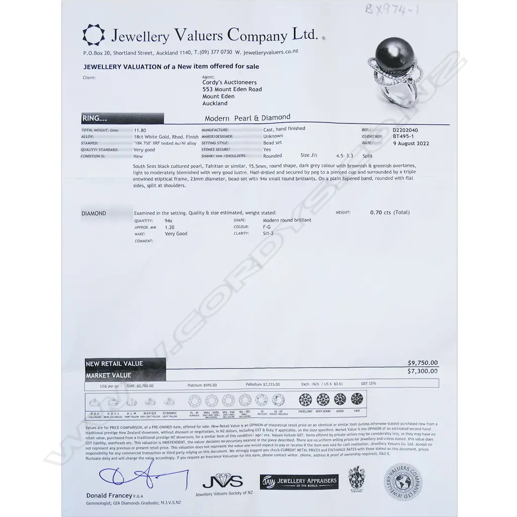 A contemporary 18ct white gold diamond and Tahitian pearl ring, Image 1++