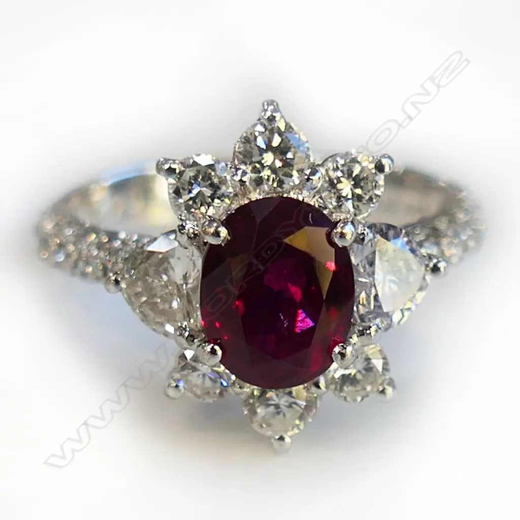 An 18ct white gold diamond and ruby ring, Image 1++