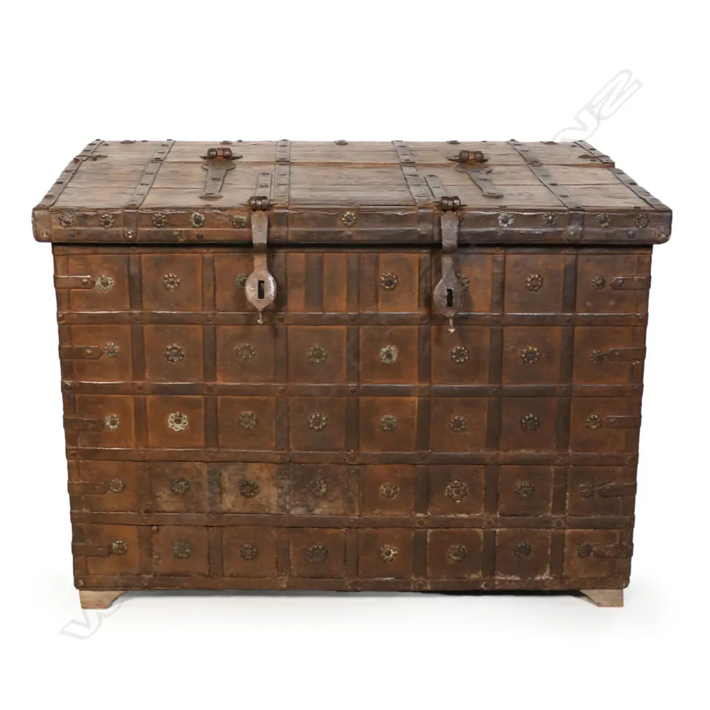 An Indian iron sheathed dowry chest, Image 1++