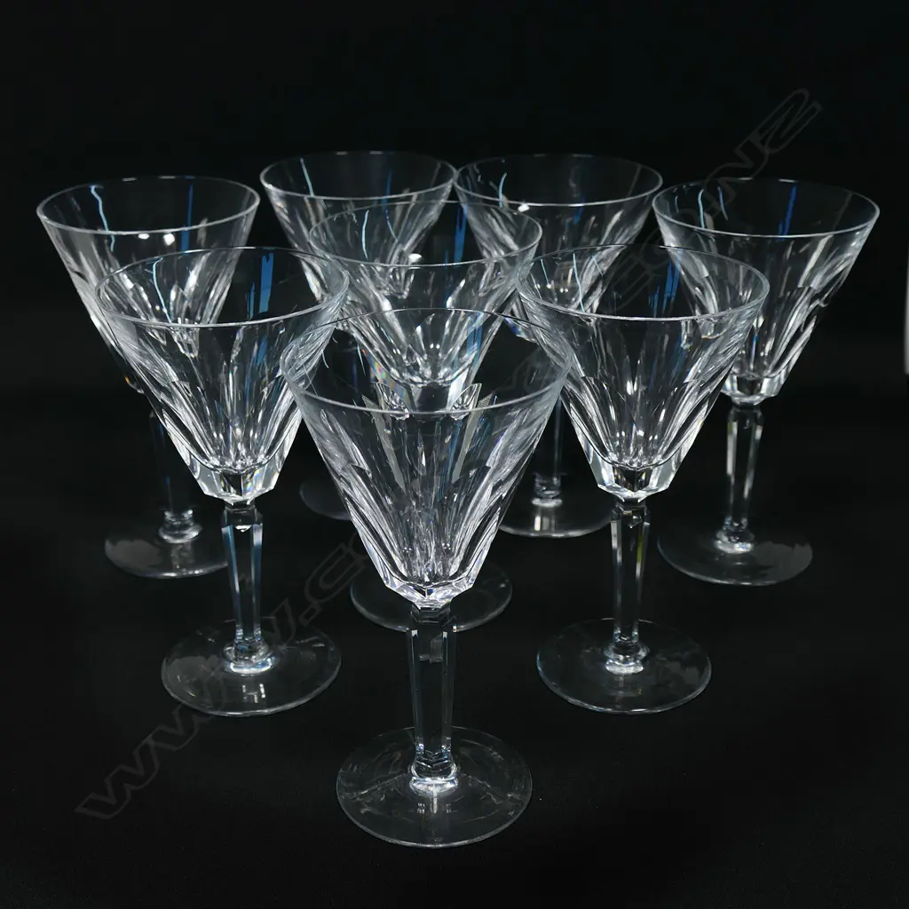 A set of eight Waterford crystal wine glasses, Image 1++