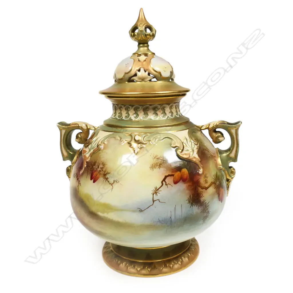 An early 1900s Royal Worcester potpourri, Image 1++