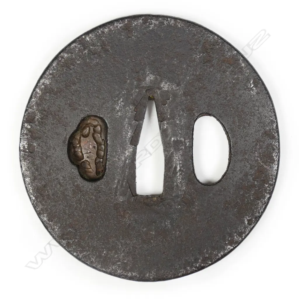 A 17thC Edo period iron tsuba, Image 1++