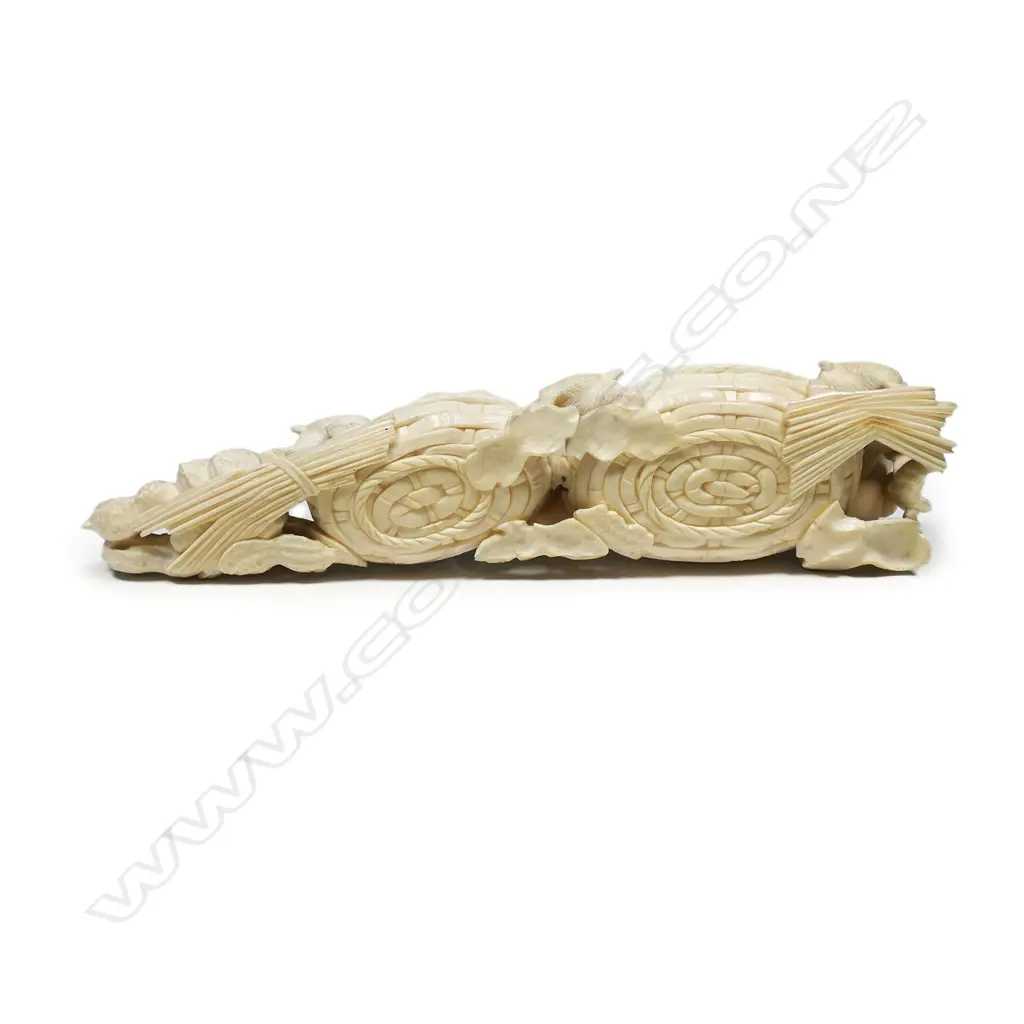 A characterful early mid 20thC Japanese carved ivory okimono of rabbits amongst peanuts, Image 1++