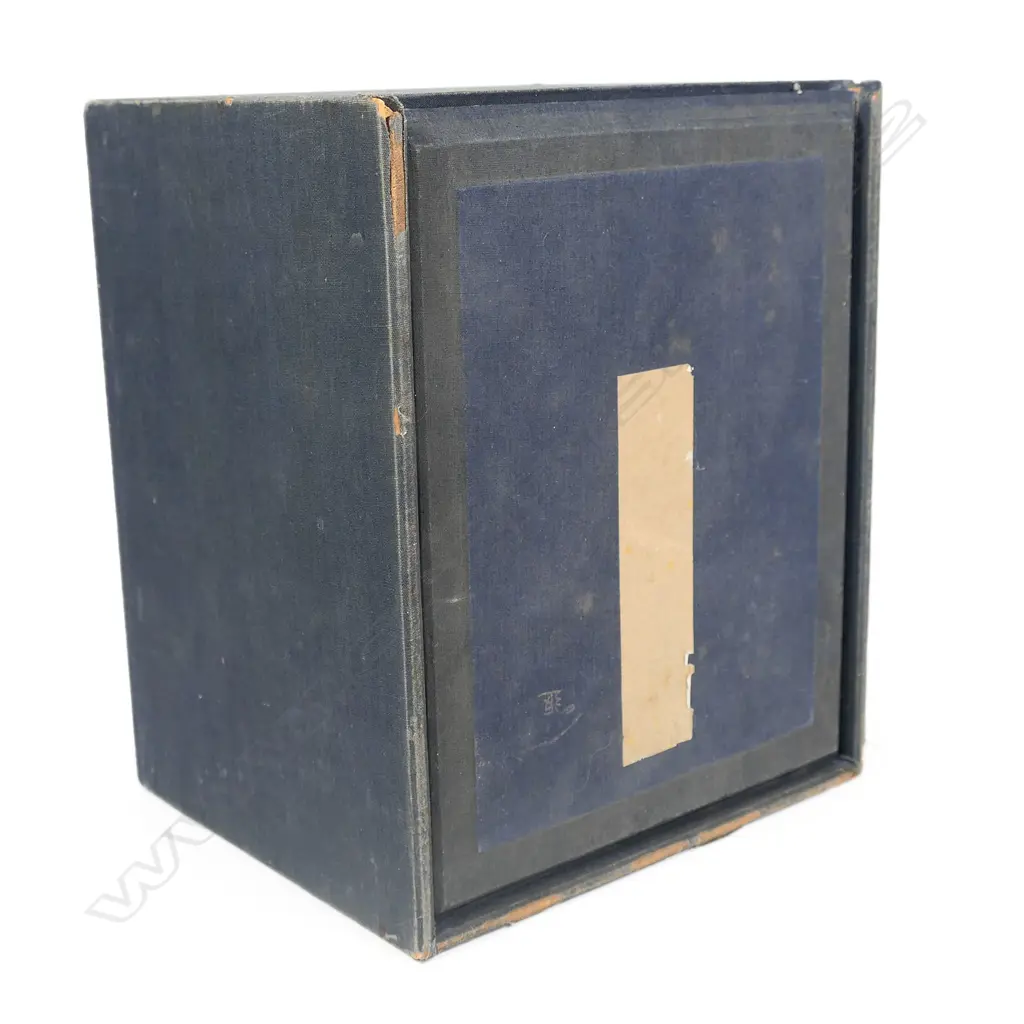 An old Chinese porcelain Wucai jar, Image 1++