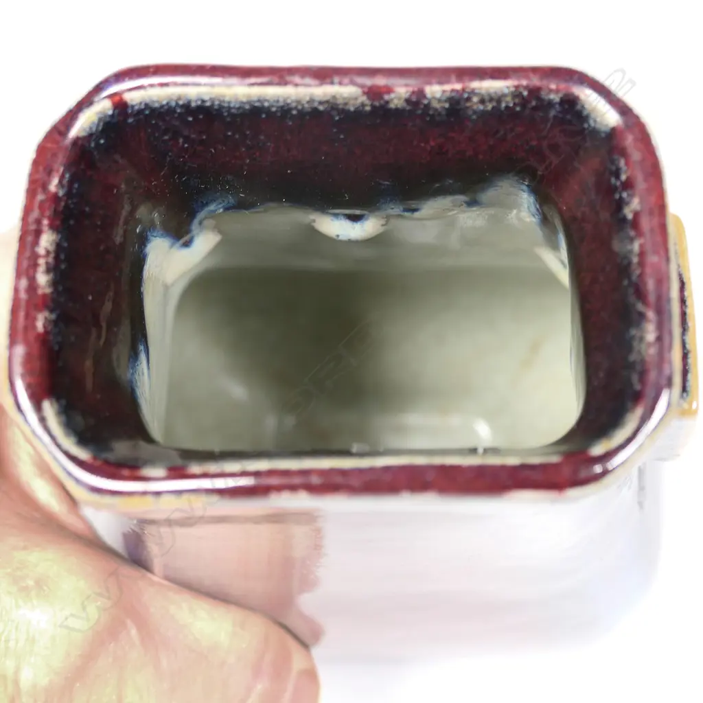 A Chinese sang de boeuf glaze porcelain small Hu arrow vase, Image 1++