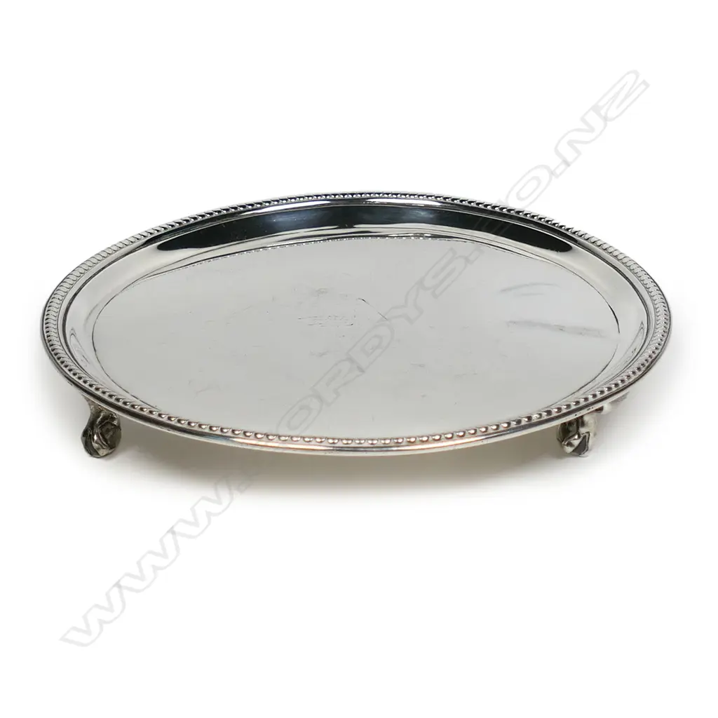 A George III silver waiter, Image 1++