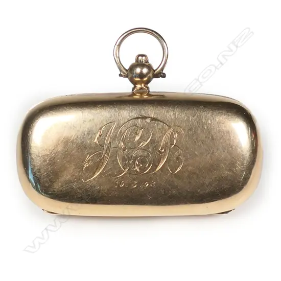 An Edwardian 9ct rose gold double sovereign case,