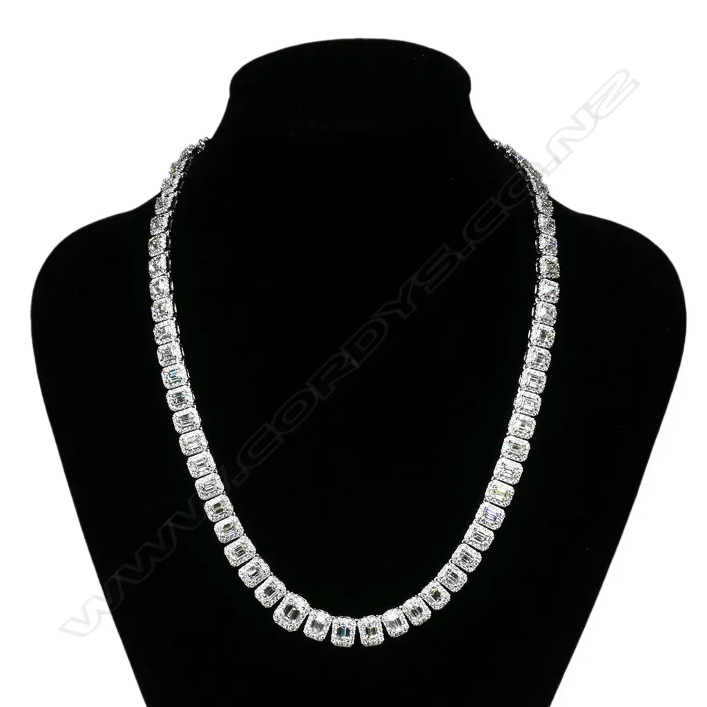An impressive 18ct white gold and multi emerald cut diamond articulated necklace, Image 1++