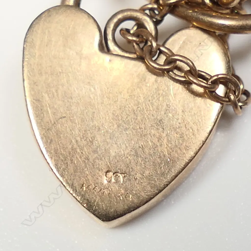 A 9ct rose gold gate link bracelet, Image 1++