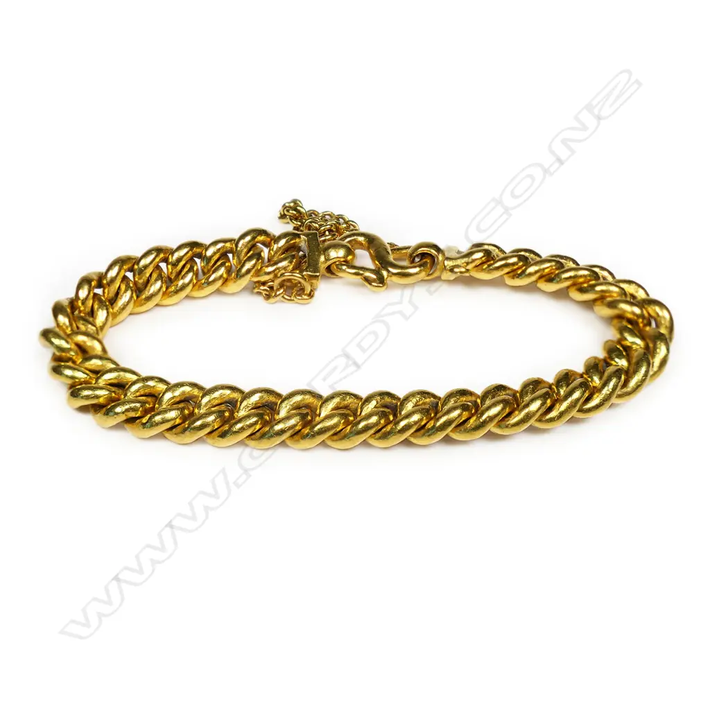 A 23ct gold curb link chain bracelet, Image 1++