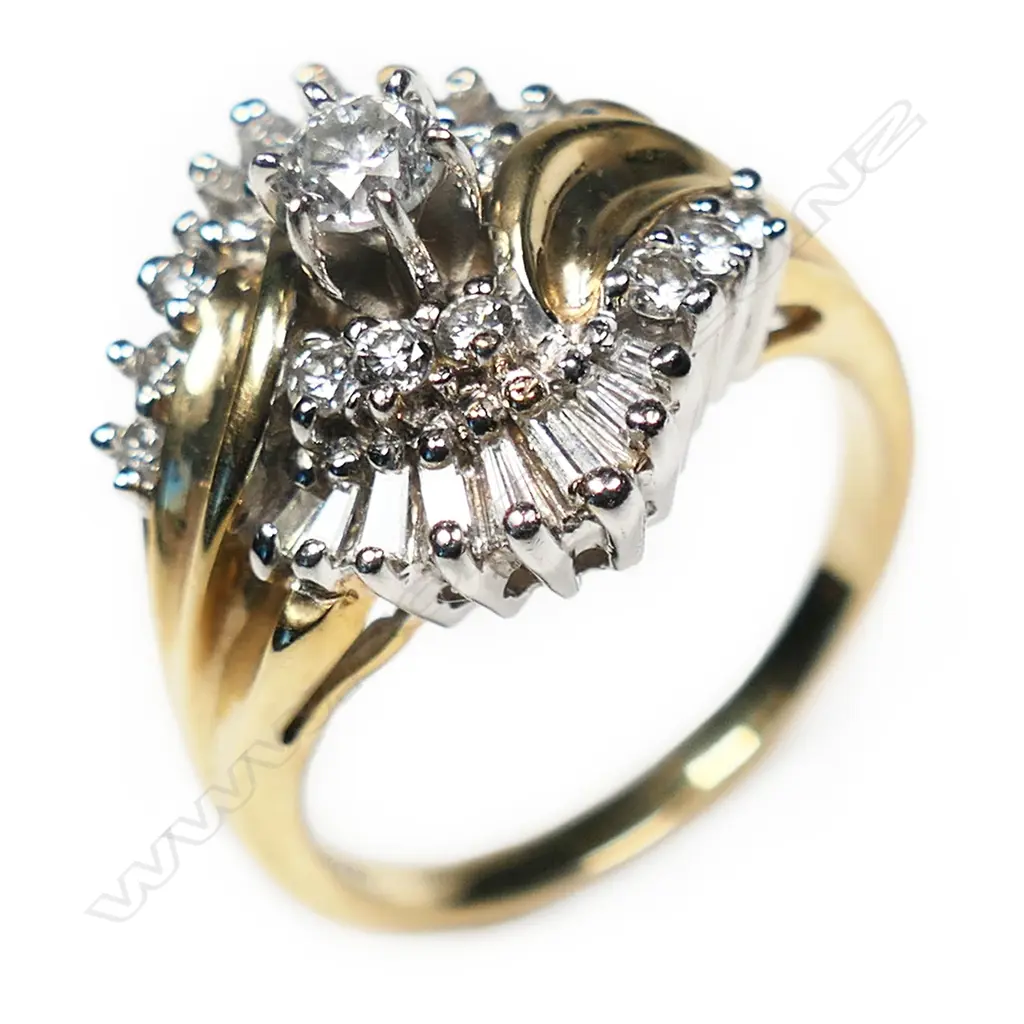 A Vintage 14ct yellow gold and diamond cluster princess ring, Image 1++