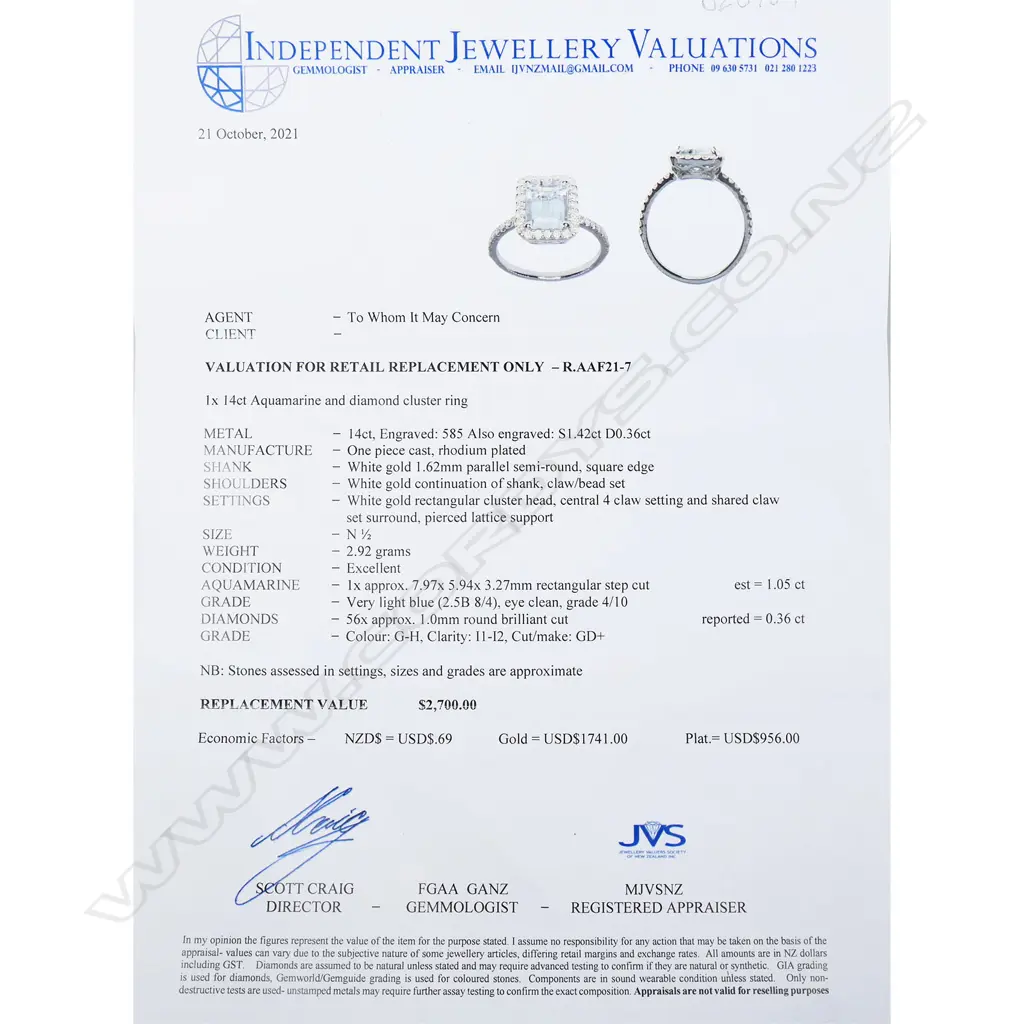 A 14ct white gold aquamarine and diamond ring, Image 1++