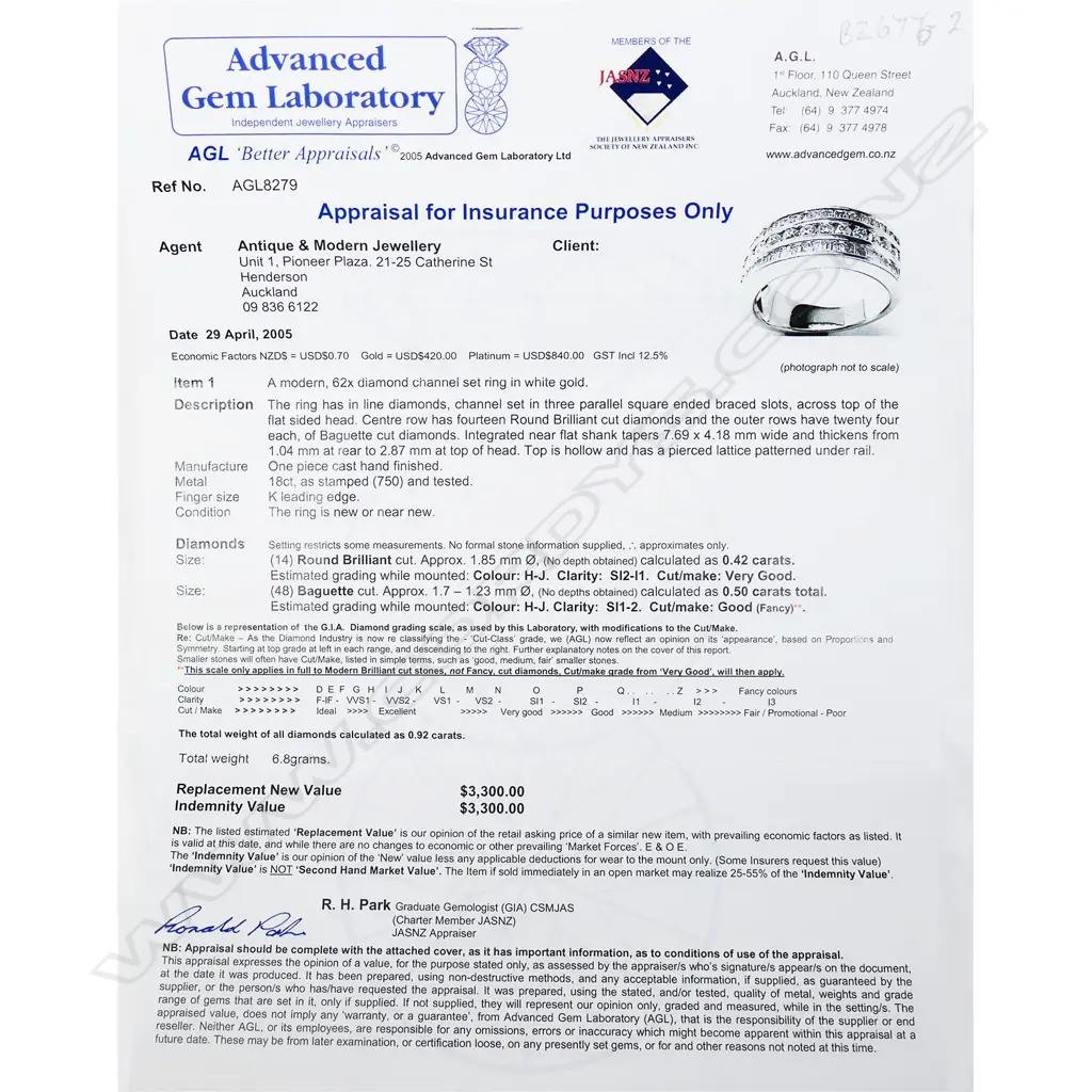 An 18ct gold and diamond ring, Image 1++