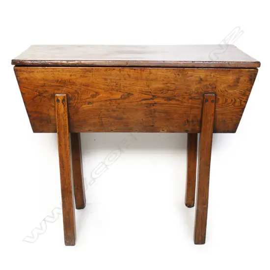 A George III elm dough bin,