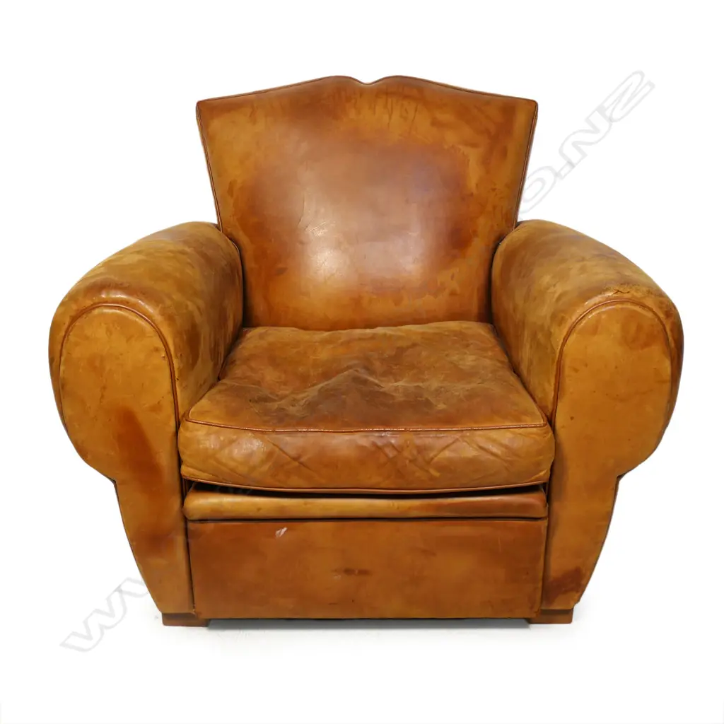 A vintage French leather club chair, Image 1++