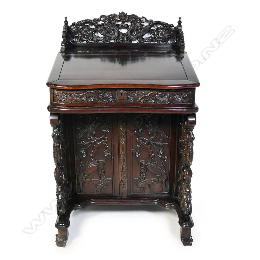 A fine Chinese ebonised Davenport, Image 1++