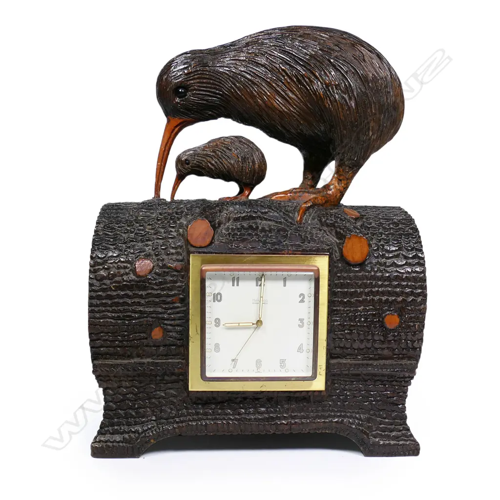 A Wiremu Kutuheri Kiwiana mantel clock, Image 1++