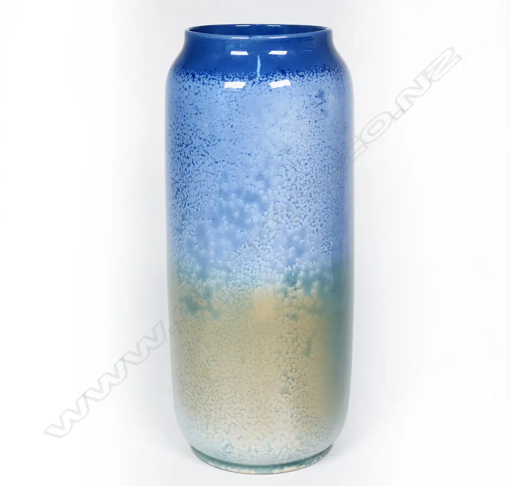 A Royal Doulton titanium 'Young Long Eared Owl' vase, Image 1++