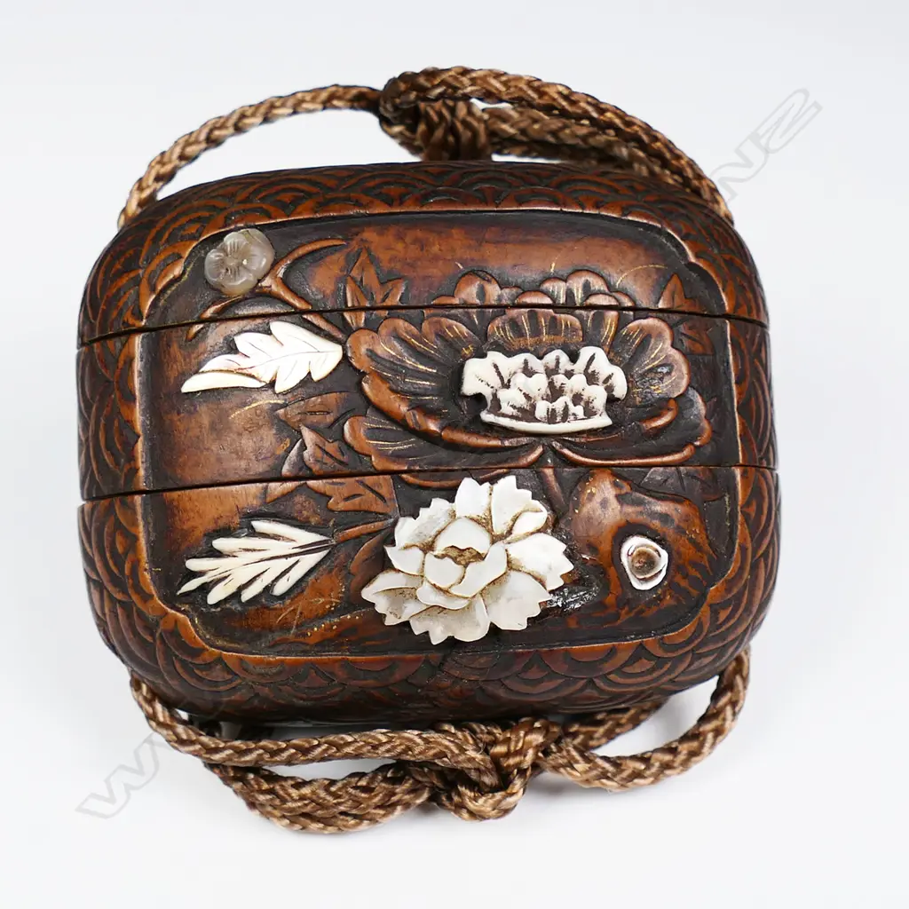 A good late Edo period wooden two case inro, c.1830, Image 1++