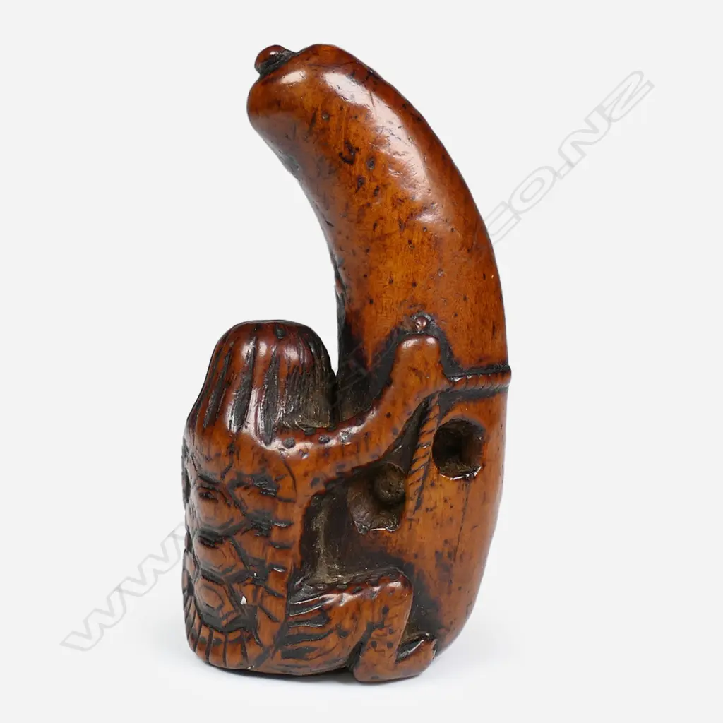 A good 18thC carved boxwood netsuke (Shunga), Image 1++