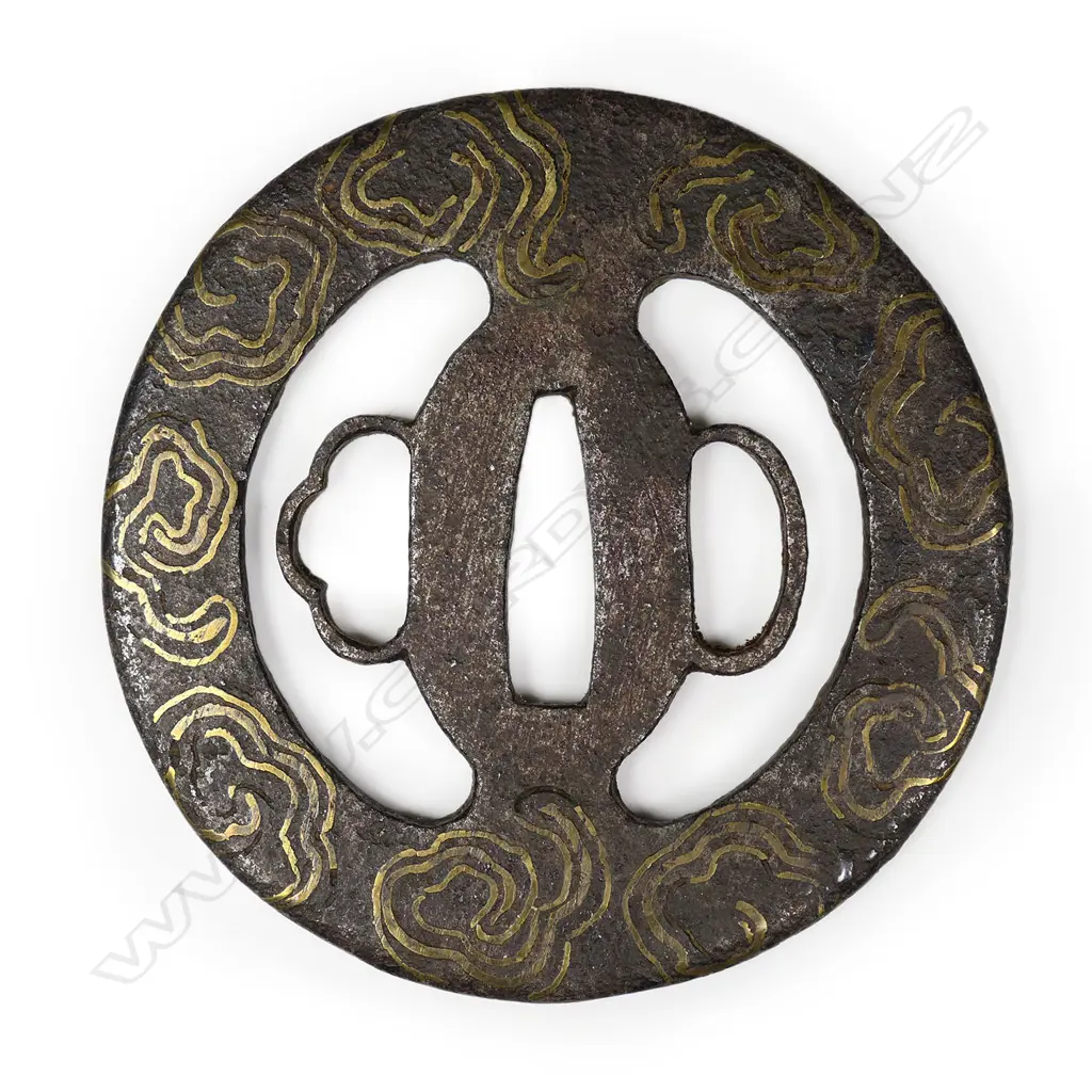 An Azuchi Momoyama period iron tsuba c.1580, Image 1++
