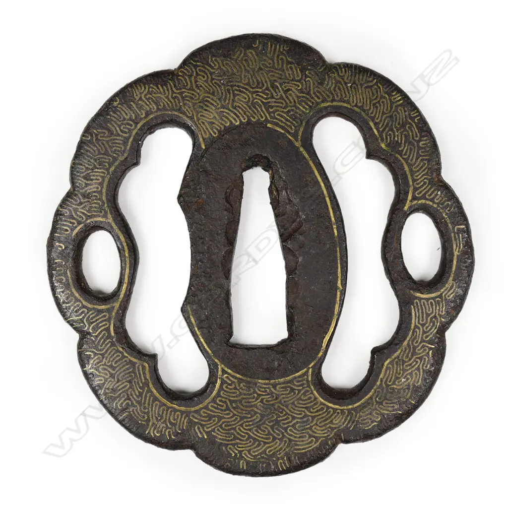 A 17thC Heianjo eight lobed iron tsuba, Image 1++
