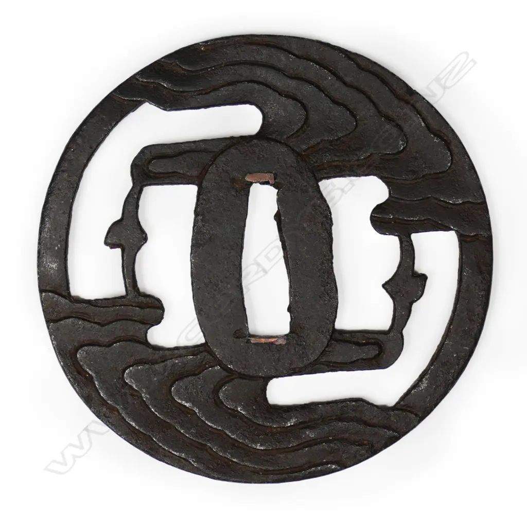 An 18thC yedo Bushu school circular iron tsuba, Image 1++