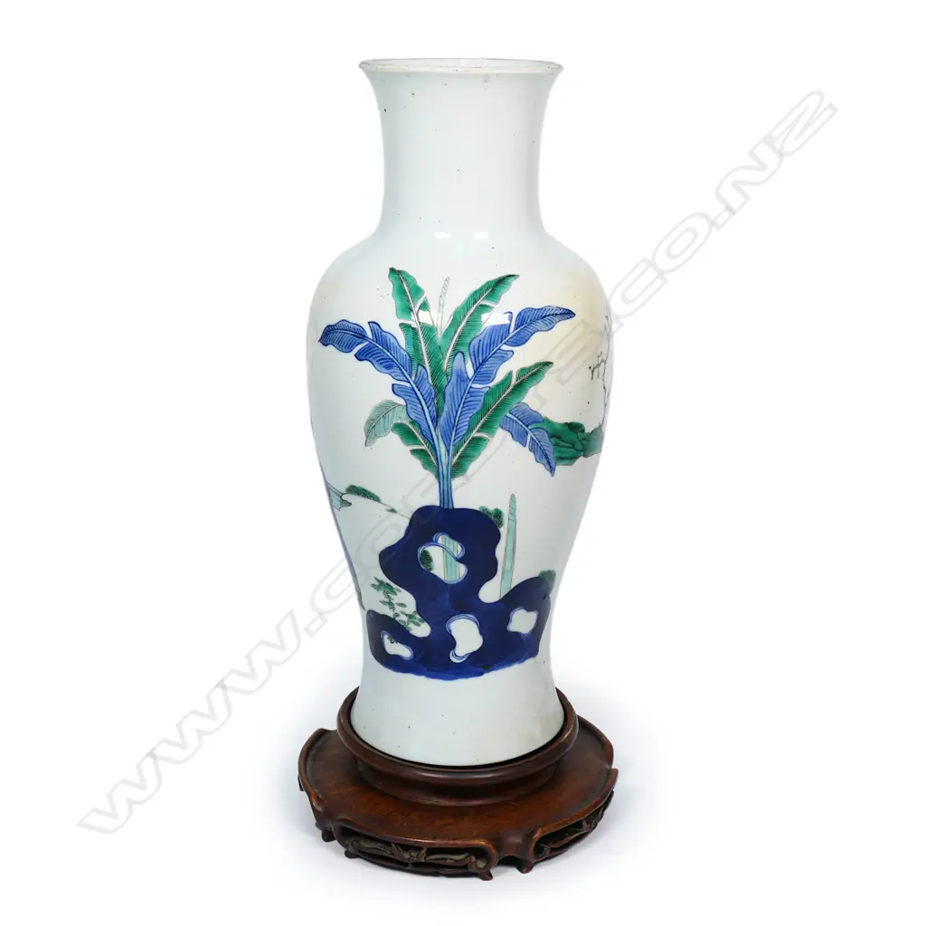 A late 19th/early 20thC Chinese vase, Image 1++