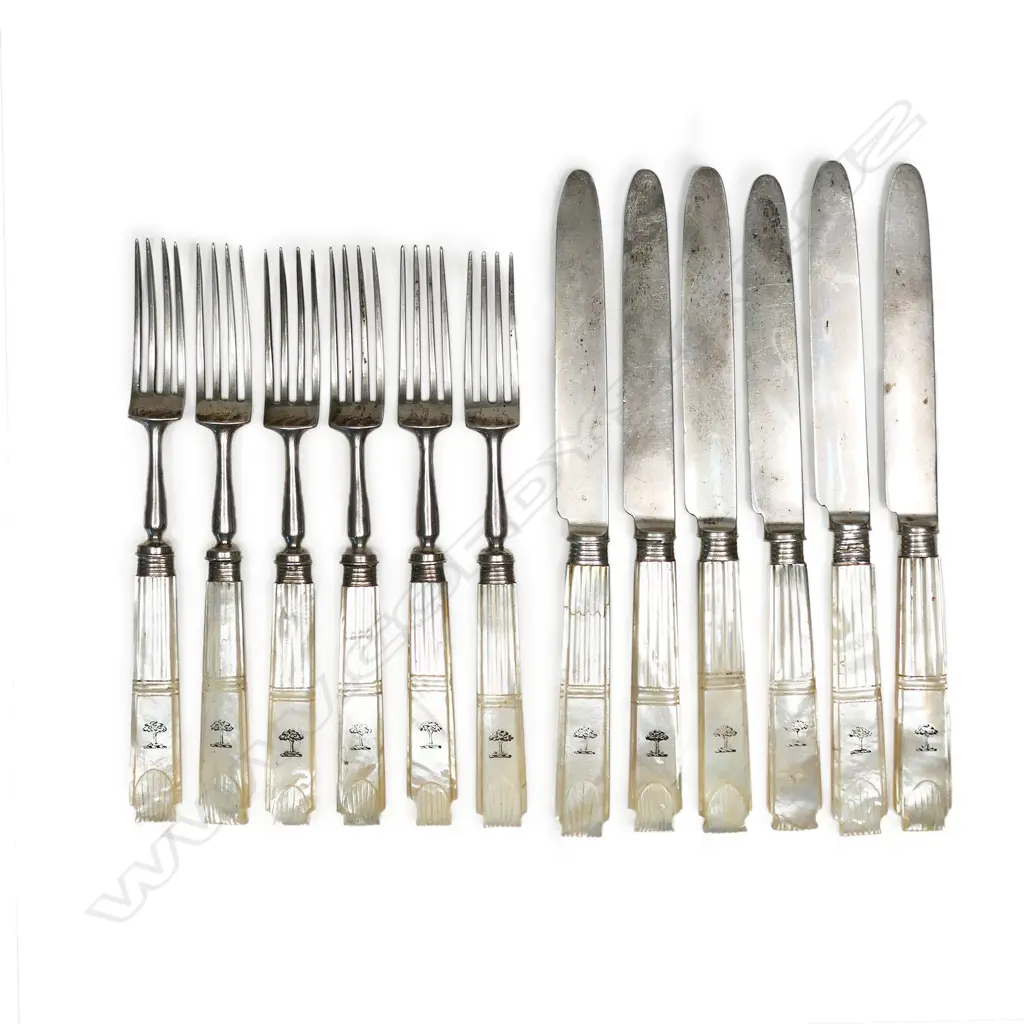 George III Paul Storr silver set for six fruit knives and forks, Image 1++